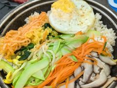 太阳蛋素石锅拌饭-犟牛家·榴莲烤肉(五棵松店)