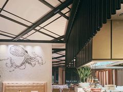 -瑰丽酒店·海吧·天际下午茶·现场DJ·天台酒吧