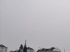 -新场古镇-停车场