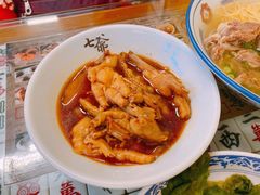 鲍汁花菇焖鸡脚-七爷清汤腩·港式餐厅(金狮广场店)