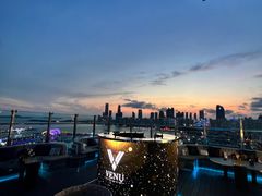 -VENU+海景酒廊