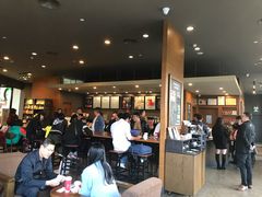 大堂-星巴克臻选(深圳龙华红山天虹店)