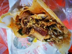 素卷馍加把子肉和卤蛋-安徽阜阳卷馍(西单店)