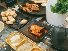 -胡悦里韩式烤肉(芝罘万达广场店)