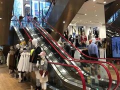 -优衣库(深圳万象天地旗舰店)