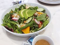 牛油果藜麦沙拉-théATRE茶聚场·餐厅(环球金融中心店)