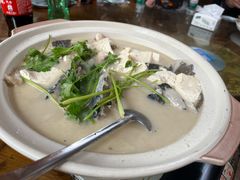 -芦茨金富饭庄·25年老字号·专做稻草鸡
