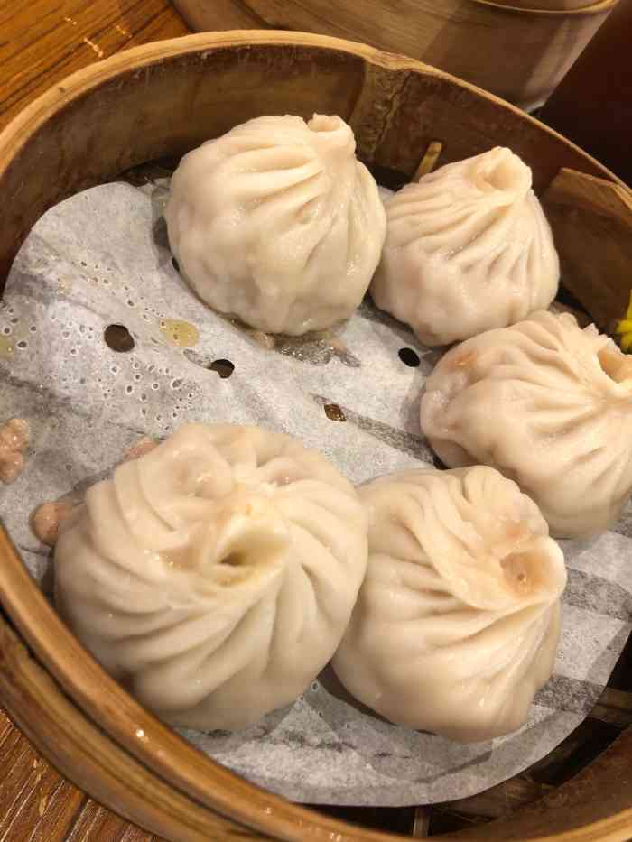 富麦小笼(上海之品商场店)-"富春小笼的牌子不用说了,总店关门好可惜.