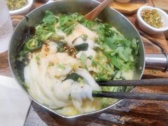 金汤酸菜鱼片手工粉-小满手工粉(上海月星环球港店)