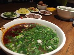 -牛一嘴·兰州牛肉面·大盘鸡(财富中心店)