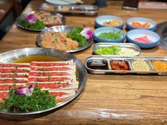 -明洞阿姨·韩式酱蟹烤肉·创意料理(三元桥店)