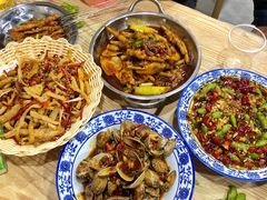 香辣花甲-江城燕子大排档(江汉路步行街店)