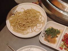 -黑金·寻焰自助百汇·烤肉·火锅(中街店)