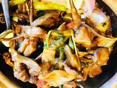 鸭舌四件煲-香园茶社·金陵小灶(老门东店)