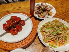 -泉畔人家·老济南经典鲁菜(大明湖店)