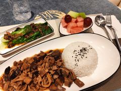 -燕庭·纯燕窝·甜品下午茶(南京西路店)