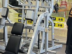 -超鹿运动(五四路恒力城店)