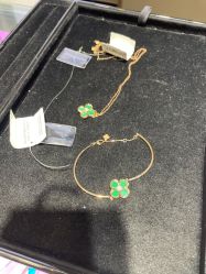 -周大福CHOW TAI FOOK(宝山苏宁易购店)