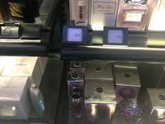 -戴高乐机场免税店(BuY PARIS DUTY FREE)
