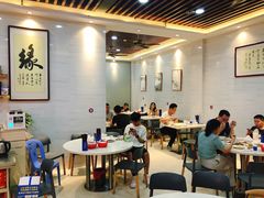大堂-长平老姿娘夜粥(平东一街店)