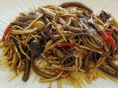 茭白炒鳝丝-丁老爷子苏香圆