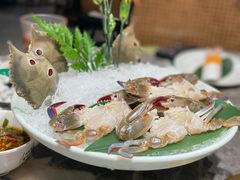 三目蟹-禄婶鸡煲·打边炉