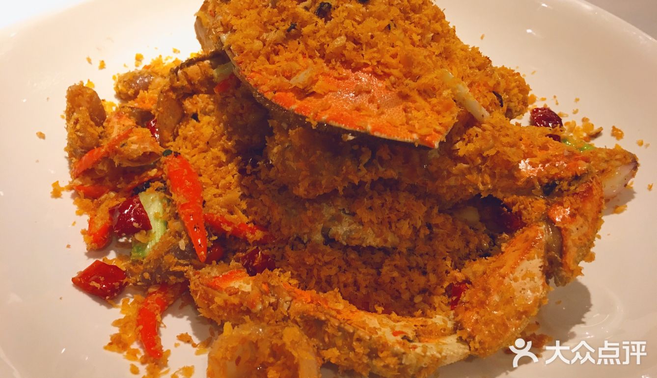 避风塘焗珍宝蟹蟹壳硬质新鲜好大一只蟹脚蟹钳肉