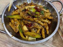 干锅姜辣凤爪-江城燕子大排档(江汉路步行街店)