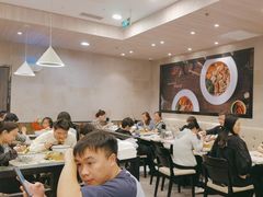 -康师傅私房牛肉面(马泉营奥莱店)