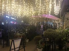 -臻鲜燕海鲜融合餐厅(金陵style店)