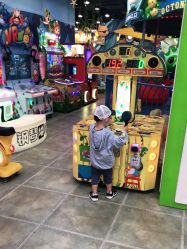 -孩子王(铁西万达店)