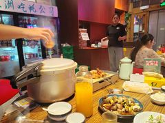 -蚝堡海鲜·威海菜·海肠捞饭·烧烤·亚洲吃蚝公司(幸福门店)