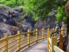 -百里山水画廊乌龙峡谷