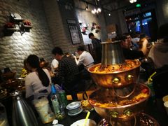 -巴四老城区炭火蛙锅(张江店)