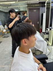 -藤野造型烫发染发