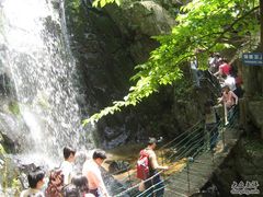 -藏龙百瀑风景区