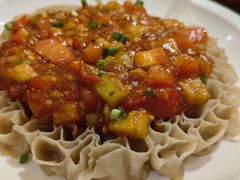 -东口码头·烧鸽子·鱼头泡饼·地方菜(金鹰悦城店)
