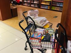 -新华书店(印象城店)