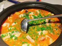 自贡酸菜鱼-麻六记(新天地店)