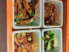 -吃城都·鱼蛙火锅(西玉龙街店)