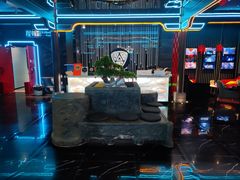 -屋有岛沉浸游戏旗舰店(中山公园店)