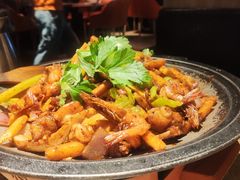 -炭舍干锅·烤鱼(扬名广场店)
