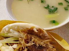 -烤鸭肉夹馍鸭汤店