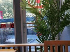 -东方既白(黄兴路大润发店)