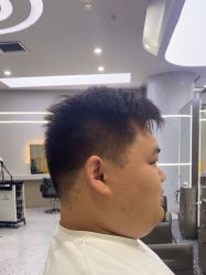 -苏豪路易士·嘉玛发廊