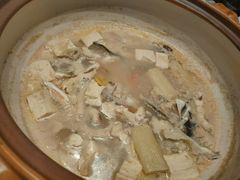 -忆江南·临江鱼馆