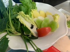-左庭右院鲜牛肉火锅(浦江欢乐颂店)