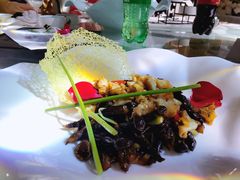 云南鸡纵菌爆江螺-东方御花园酒店