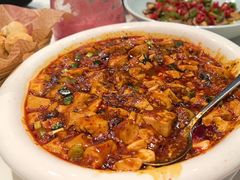 -渝信川菜 · 川味家常菜(财富购物中心店)