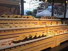 -拉萨圣地天堂洲际大饭店-自助餐厅